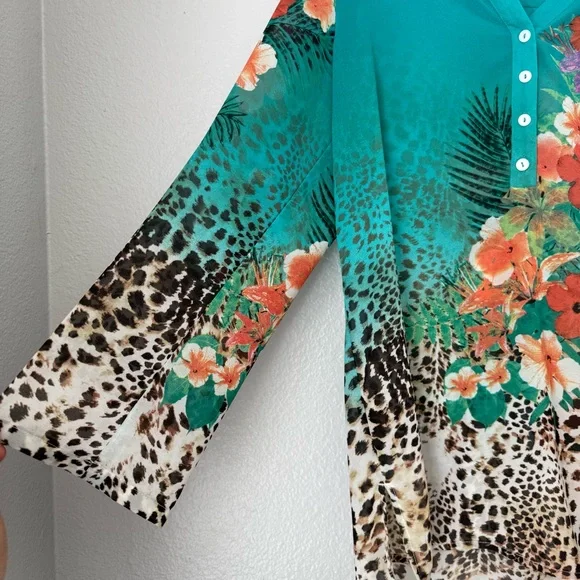 Soft Surroundings Tropical Breeze Floral Tunic Top Animalprint Resortwear Cruise - Picture 8 of 10